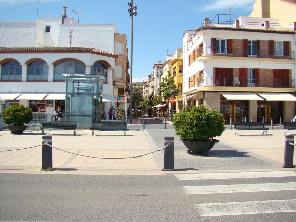 Hostal Platja Cambrils Luaran gambar